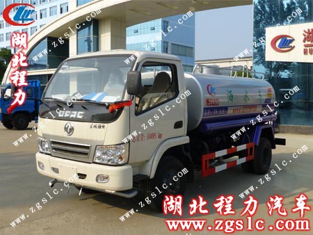 東風(fēng)小霸王5噸灑水車