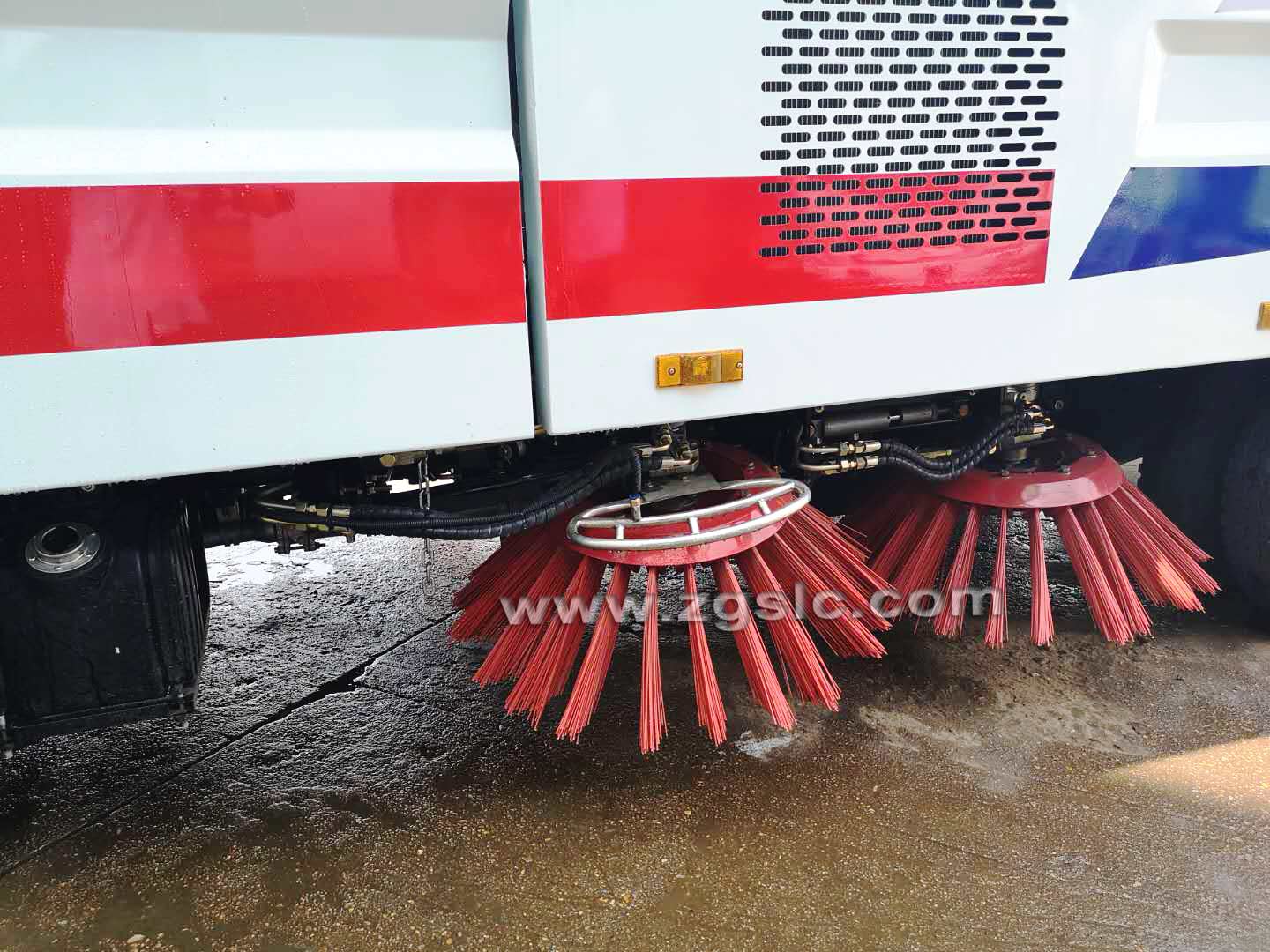 東風大多利卡掃路車(國五)