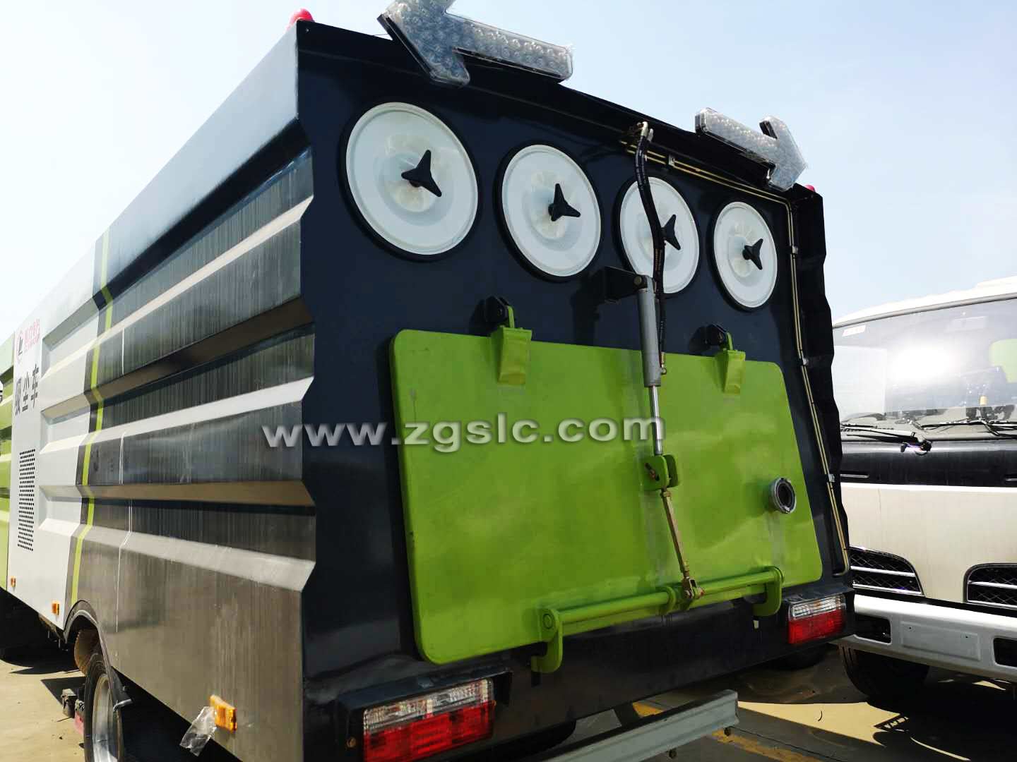 東風(fēng)大多利卡吸塵車(國五)