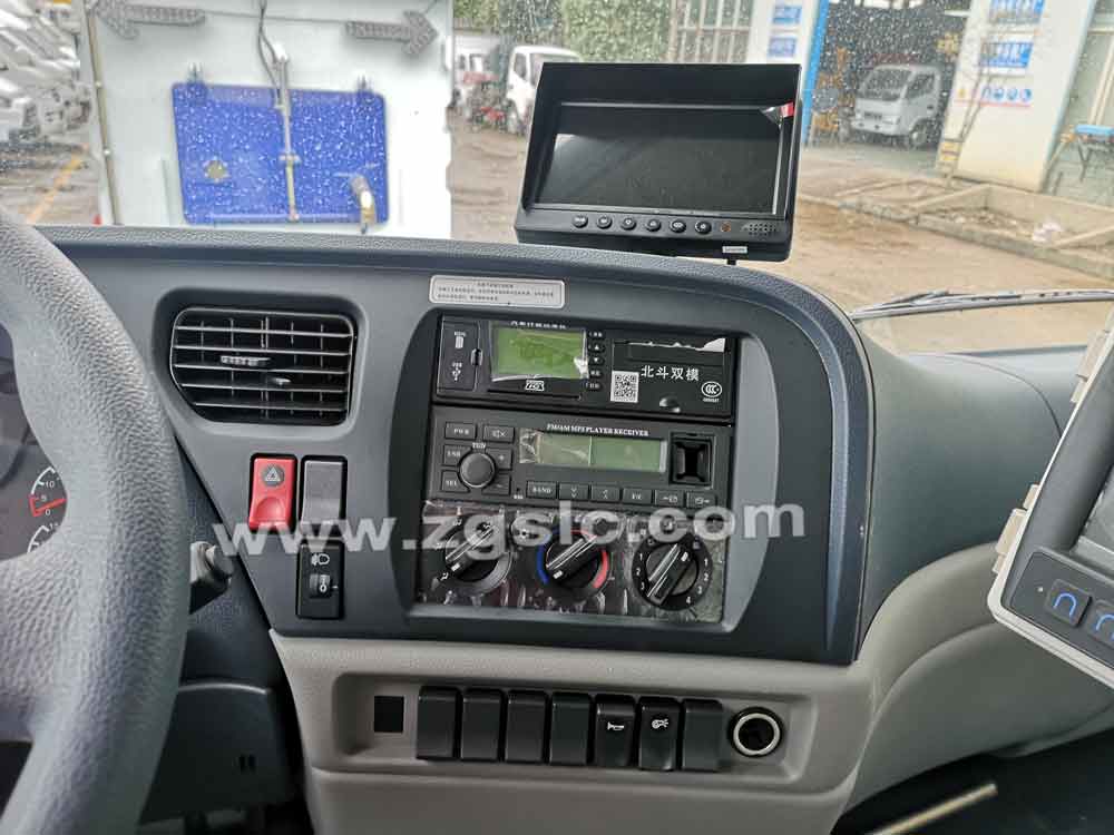 東風(fēng)天錦洗掃車(國五)