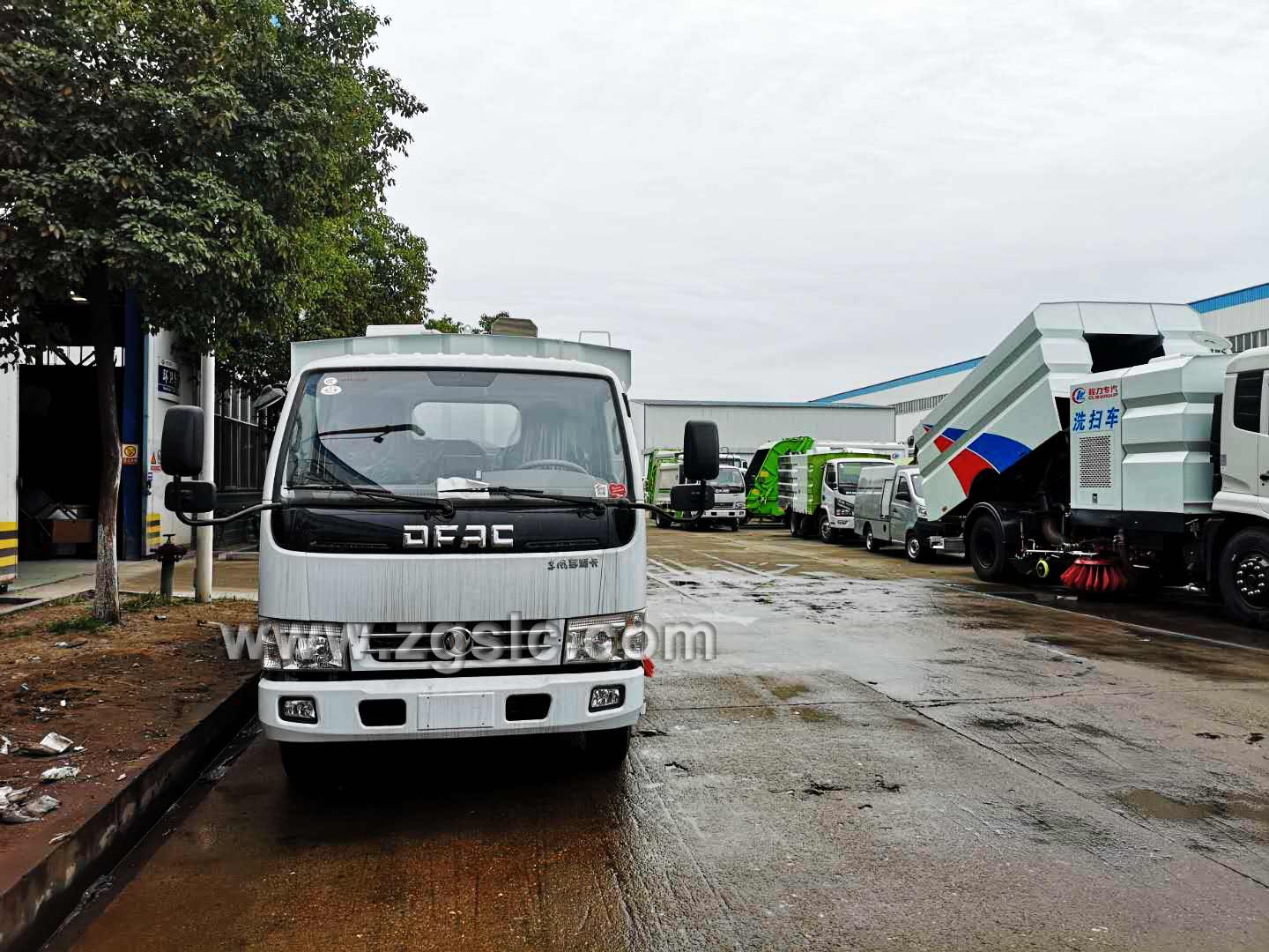 程力集團東風小多利卡掃路車
