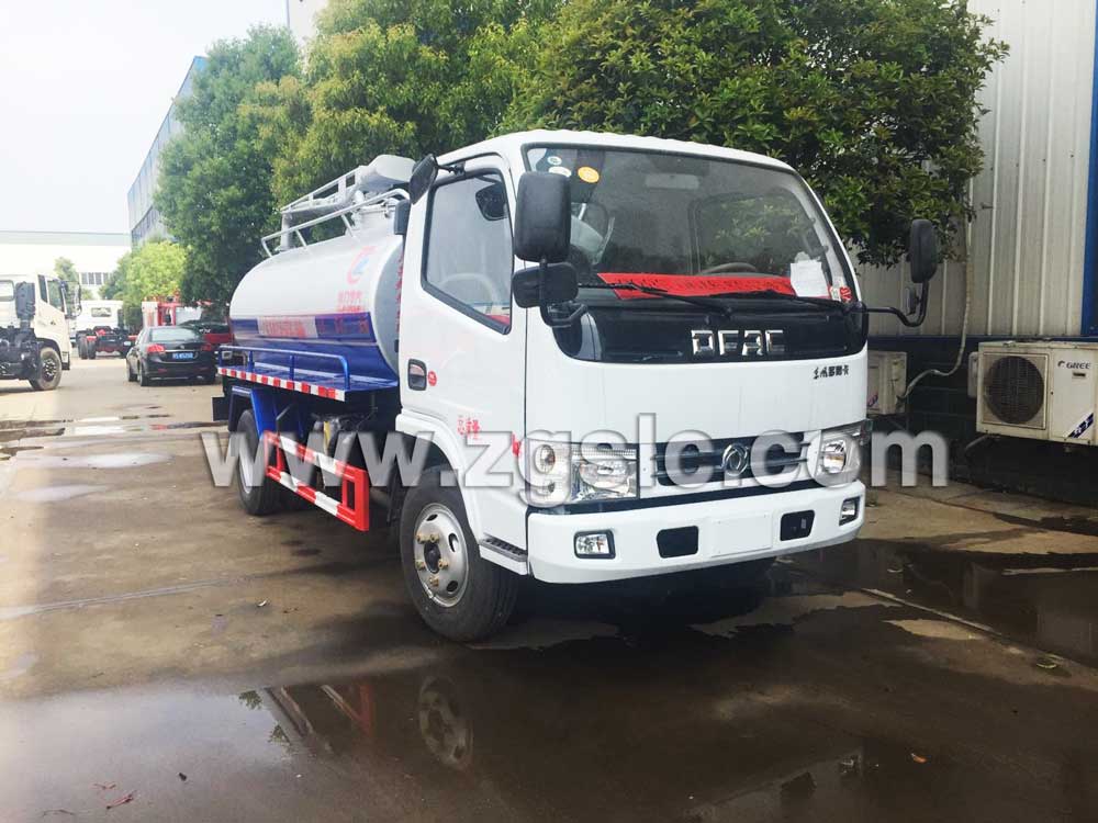 湖北程力東風(fēng)小多利卡吸糞車(國五)