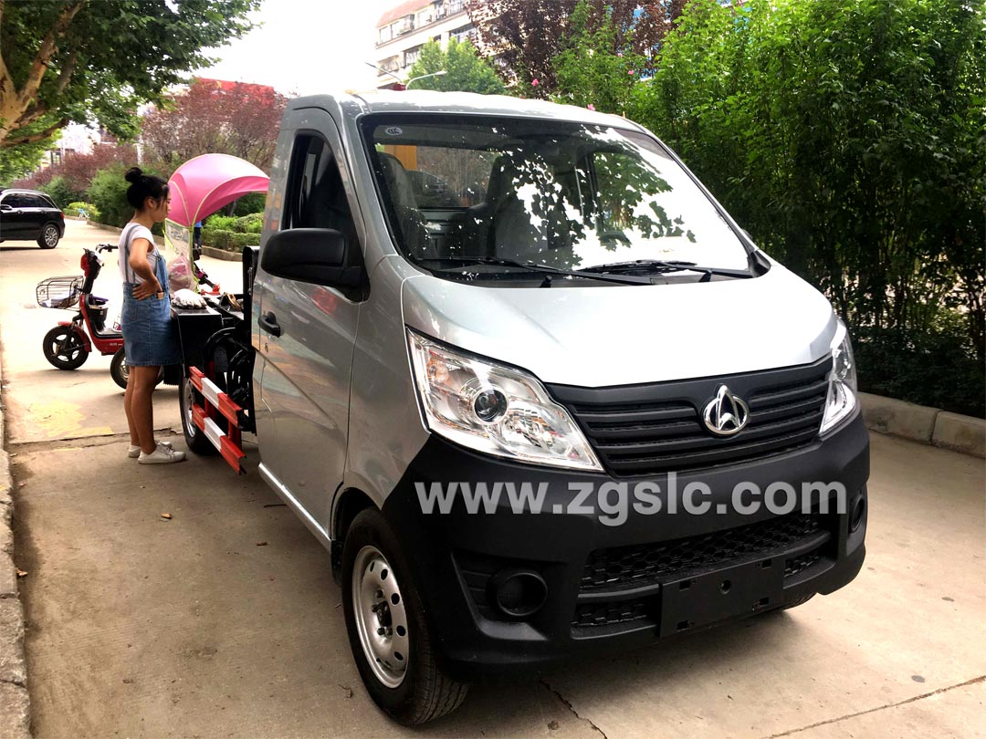 湖北程力長安3方勾臂垃圾車_3方勾臂垃圾車多少錢一輛？