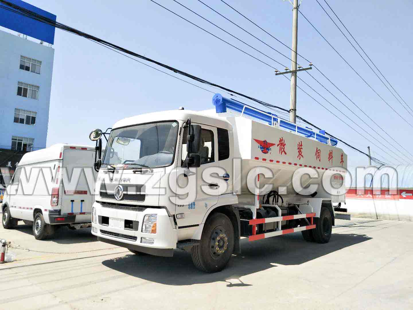 東風天錦散裝飼料車(國五)