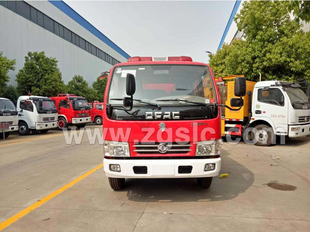 東風小多利卡水罐消防車(國五)