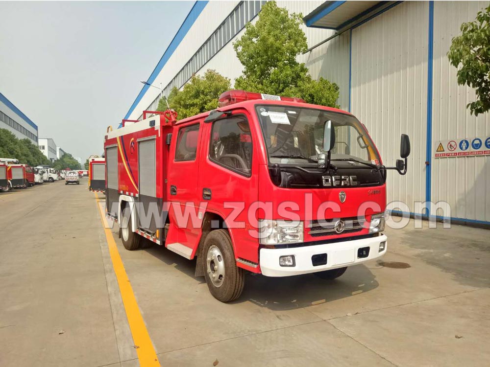 東風小多利卡水罐消防車(國五)
