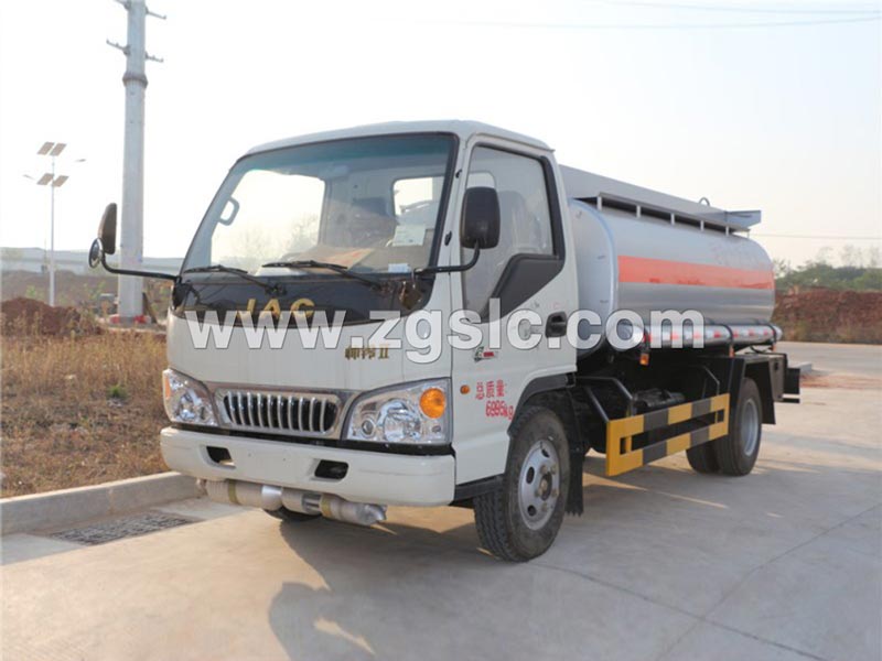 程力集團江淮5方加油車(國五)